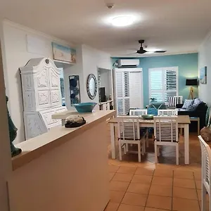 Casa Borghese Holiday Let Apartment Cairns